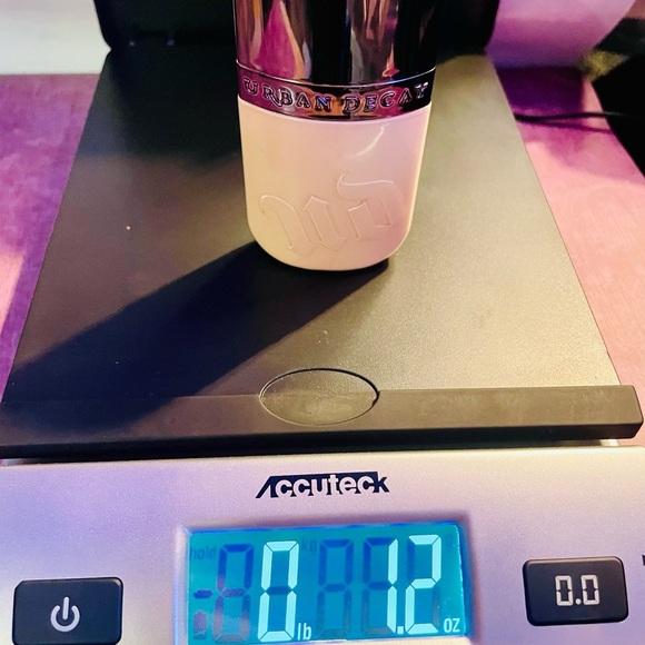 Urban Decay Face Bond • 5 Fair Neutral - Picture 2 of 3